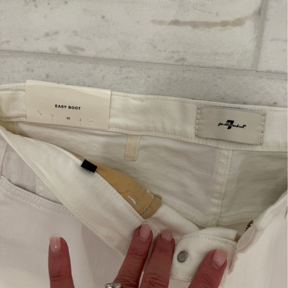 7 For All Mankind White Easy Boot Jeans - Picture 6 of 6